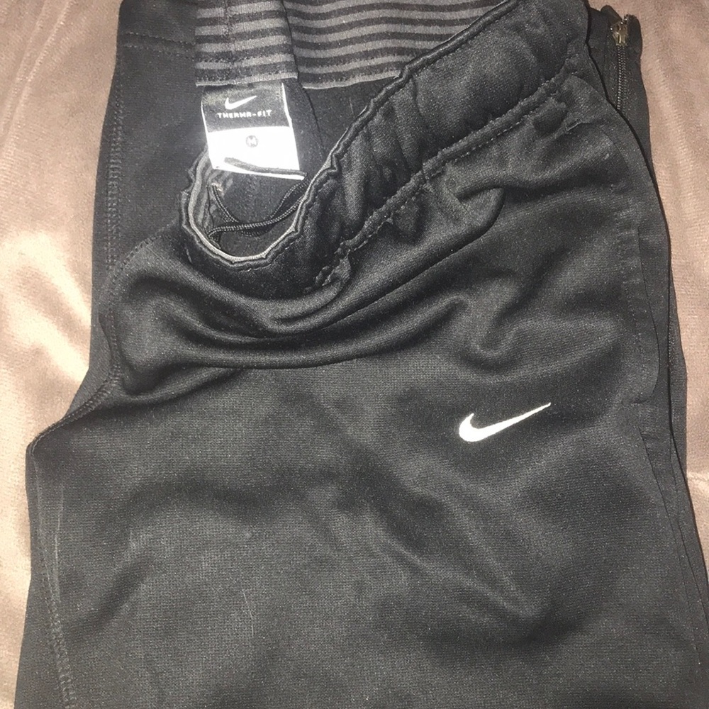 Nike therma fit sweatpants